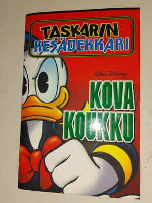 Aku Ankan taskukirja Taskarin kesädekkari Kova koukku