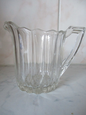 ERIKOINEN VINTAGE KERMAKKO