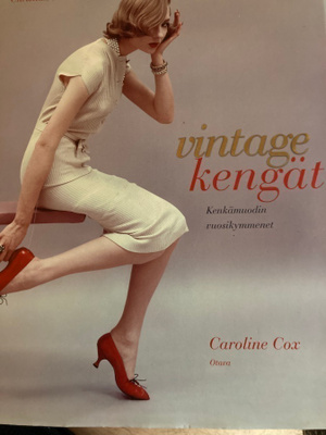 VINTAGE KENGÄT - KENKÄMUODIN VUOSIKYMMENET