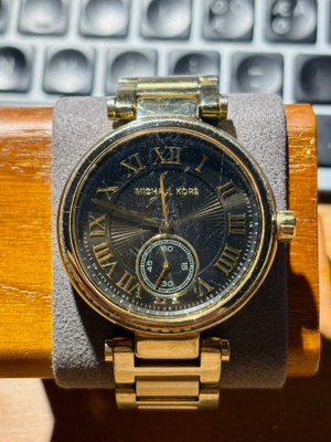 Michael Kors MK5989 Skylar Black Gold rannekello