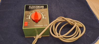 S166 Järeä Fleischmann-muuntaja  6750 teho 31 VA
