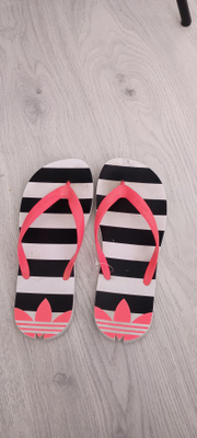 Adidas pinkit flipflop rantasandaalit 37