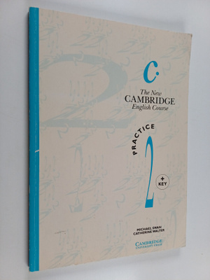 Michael Swan ym. : The New Cambridge English Course 2 Pra...