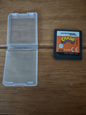 Nintendo DS, Crash Bandicoot - Mind Over Mutant