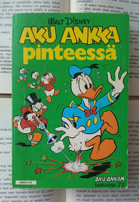 Aku Ankan taskukirja 22 • Aku pinteessä