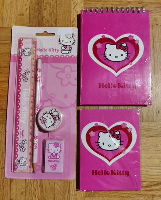 Hello Kitty -toimistotarvikkeita