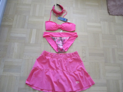 Bikinit, mekko ja panta koko M