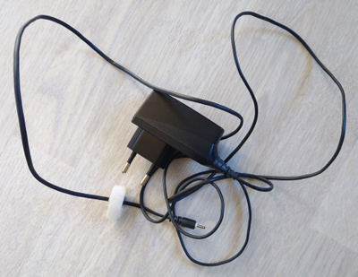 Nokia AC8E -laturi
