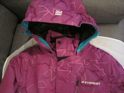 Everest toppatakki ja Reima toppahousut 110 cm