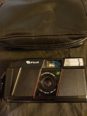 Fuji DL-200 filmikamera, siisti