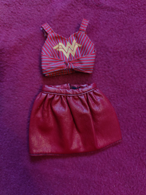 Barbie Wonder woman -asu