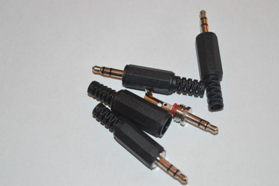 Tinattavia 3.5mm stereolittimiä (3 napaisia) 4kpl EUROlla