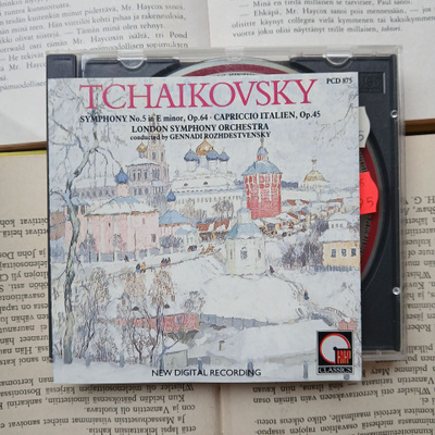 Tchaikovsky - Symphony No. 5 • Capriccio Italien (CD)