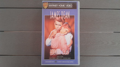 VHS: Eedenistä Itään / East Of Eden (James Dean 1954/1988)