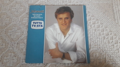 Juhamatti – Niin Paljon Kuuluu Rakkauteen (LP)