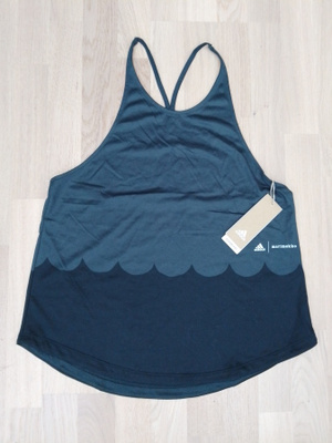 Uusi Adidas x Marimekko treenitoppi, S