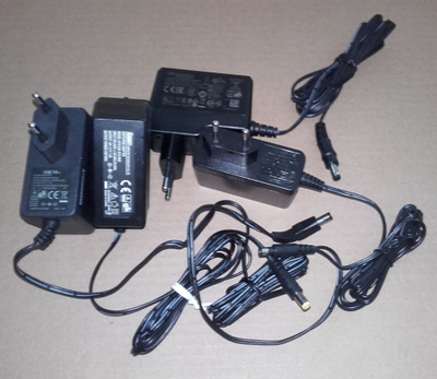 Virtalähteitä 12V 1,5A DC