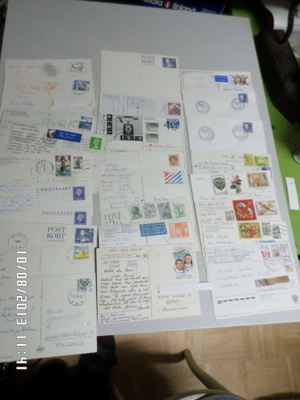 27 kpl erilaisia  ulkolaisia  posti ym  korteja  sekalaista.