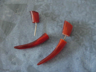 Feikkivenytys, sarvi, punertavat