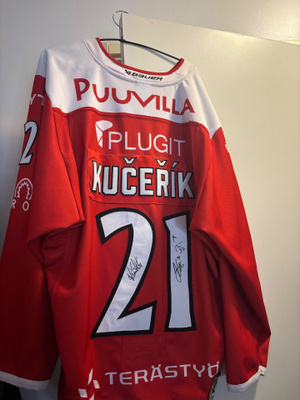 Radek Kuceríkin pelipaita kaudelta 24-25