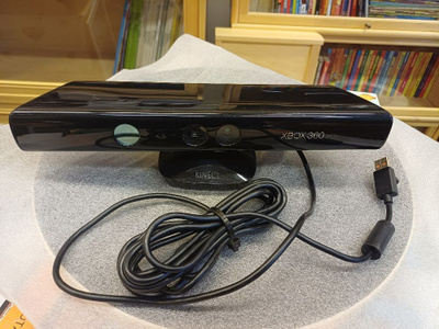 Xbox 360 Kinect -liiketunnistin / Kinect Sensor