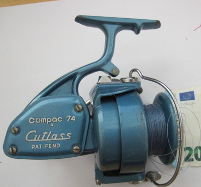 VANHA Kela Compac 74 R Cutlass Japanilainen