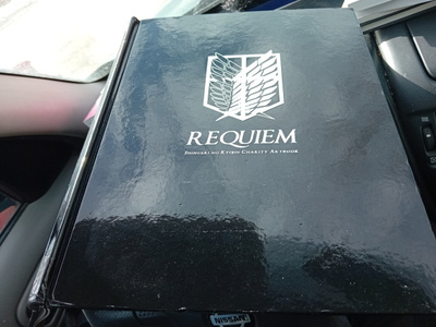 REQUIEM Shingeki no Kyojin Charity Artbook ( SIS POSTIKULU