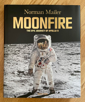 Norman Mailer kirja : MoonFire