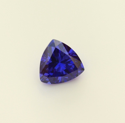 Upean värinen iso Cubic Zirconia (CZ) 8.98ct
