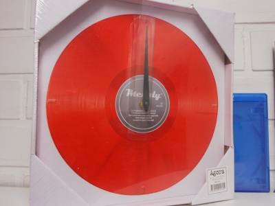 Lp Canvas Kello (punainen)	(2 570)	UUSI