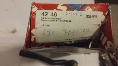 Toyota Carina E  Raidetangonpää ulommainen oikea.