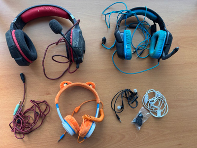 Kuulokkeet ja handsfree / earphones and headsets