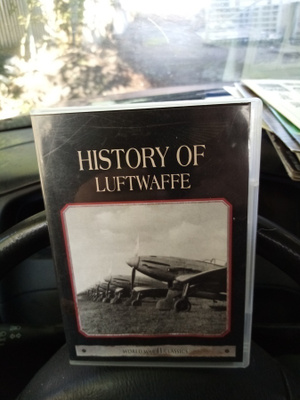 DVD :  HISTORY OF LUFTWAFFE ( SIS POSTIKULU  )
