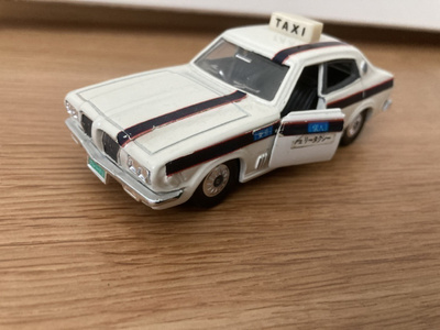 Datsun Bluebird pienoismalli 70-l. Made in Japan.