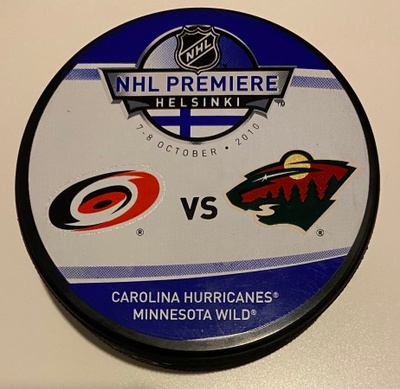 NHL Premiere Helsinki 2010 Carolina - Minnesota kiekko