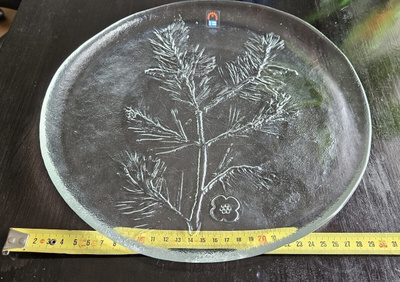 Humppilan lasi tarjoilulautanen, Kaija Aarikka?