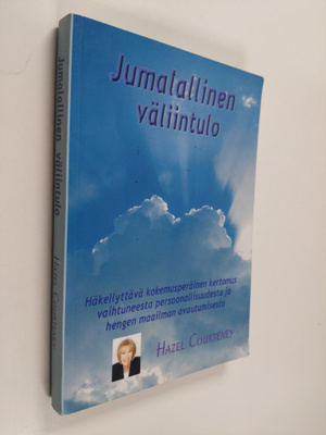 Hazel Courteney : Jumalallinen väliintulo : häkellyttävä ...