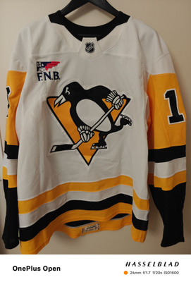 Jesse Puljujärvi  #18 Pittsburgh Penguins gameworn pelipaita