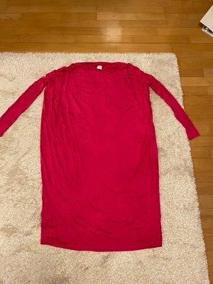 H&M pinkki viskoosimekko reilu S-koko