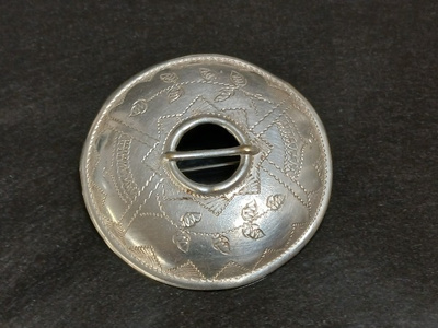 1925 vintage kansallispukuun