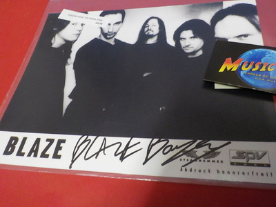 BLAZE BAYLEY B/W KUVA NIMMARILLA