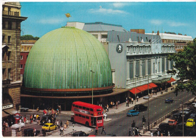 London, The Planetarium and Madame Tussauds. e228