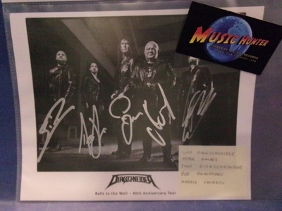 DIRKSCHNEIDER KUVA 5 X NIMMAREILLA
