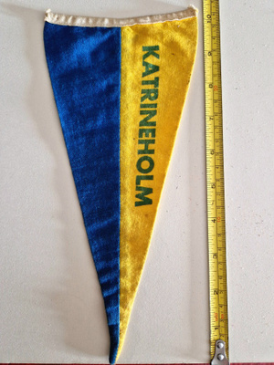Katrineholm vintage iso matkailuliiri. Sweden