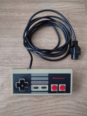 Nintendo NES ohjain