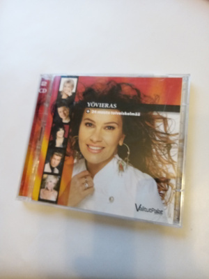 2CD Yövieras + 24 muuta iskelmää ( Sis.postikulut )