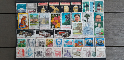 USA n.1980 luku LEIMATTUJA postimerkkejä 42 kpl
