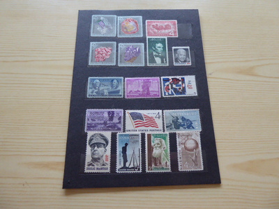35 kpl erilaisia USA postimerkkejä MNH katso kaikki kuvat