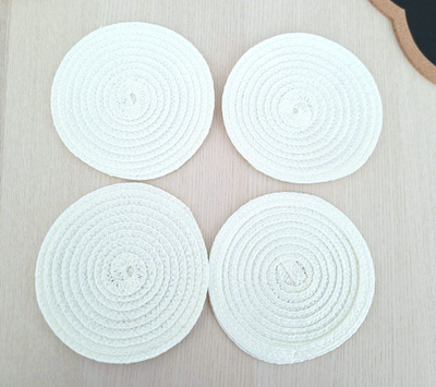 4 kpl lasinalusia
