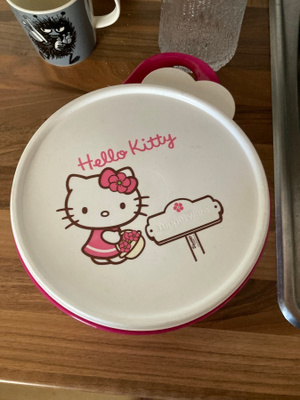 Hello Kitty kannellinen kulho